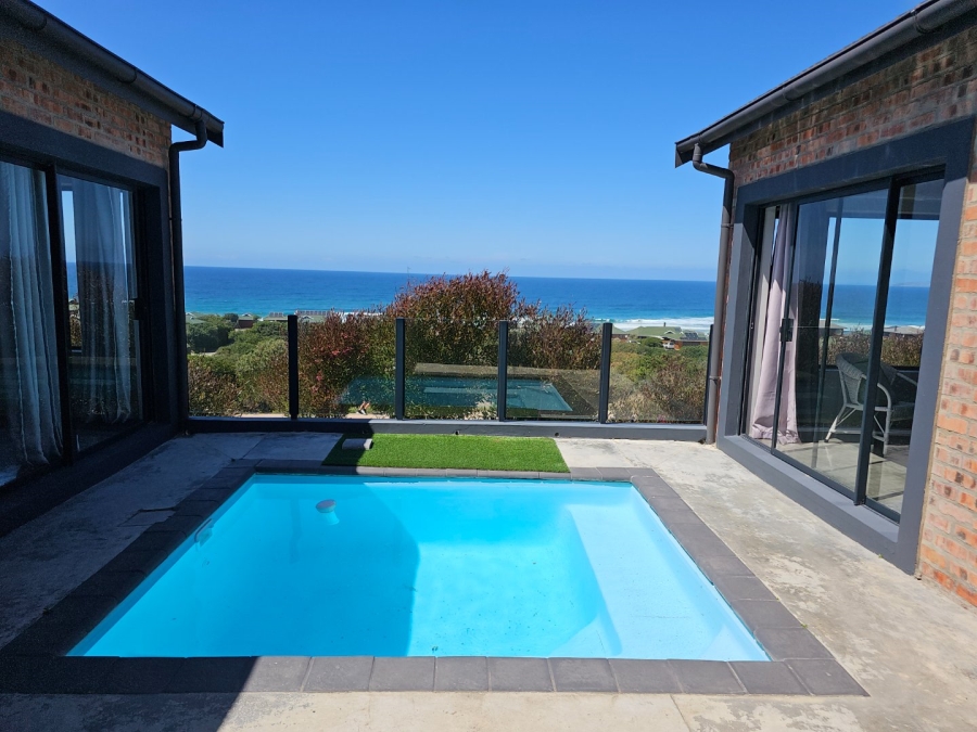 3 Bedroom Property for Sale in Dwarswegstrand Western Cape